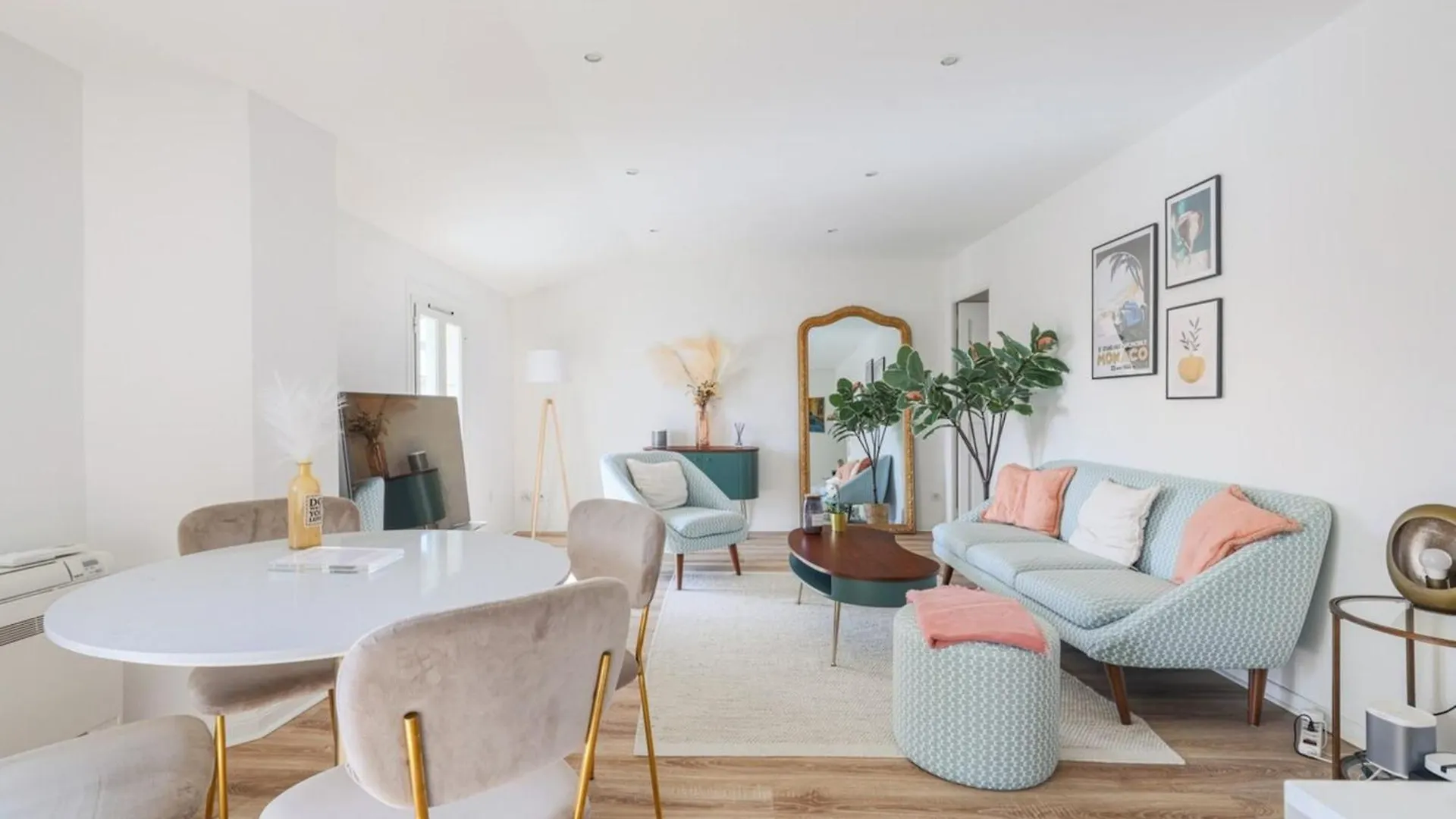 Appartement Charming 2-Bedroom With Sea View 150M From Monaco Beausoleil